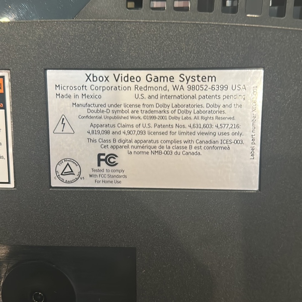 Xbox Console with Green Logo - Picture 6 of 6